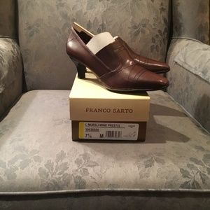 Lady’s  Franco Sarto Museli Wine Size 7 1/2